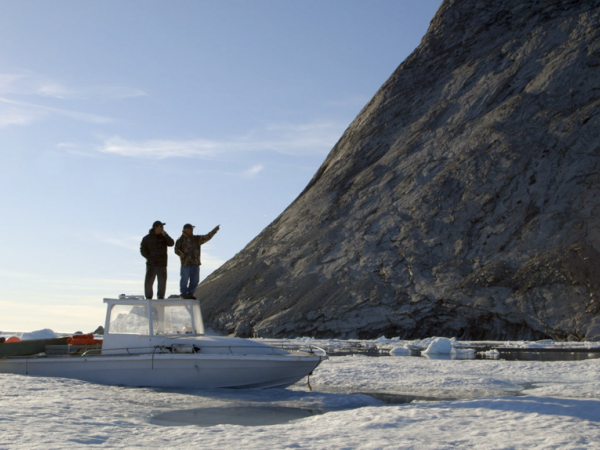 Visualizing Changing Oceans through Collaborative Research in Pangnirtung, Nunavut